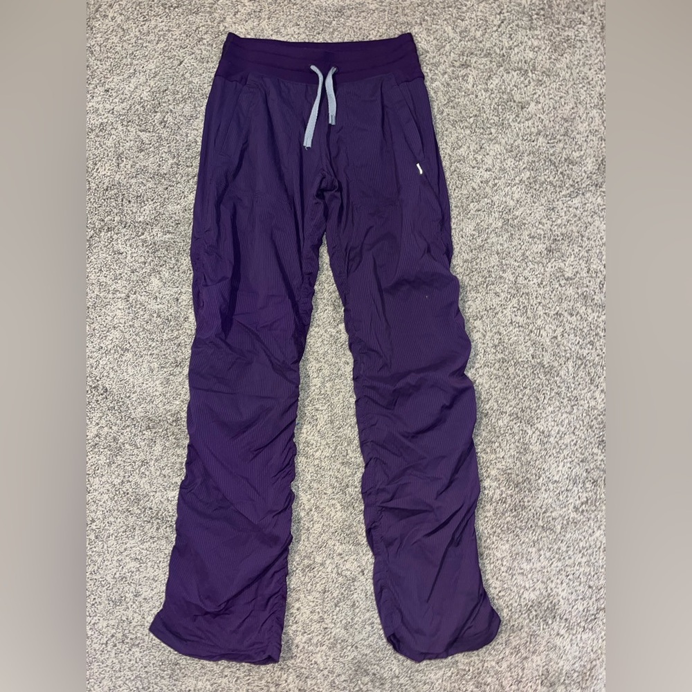 Ivivva Girls Active Pants- purple color, size 14
